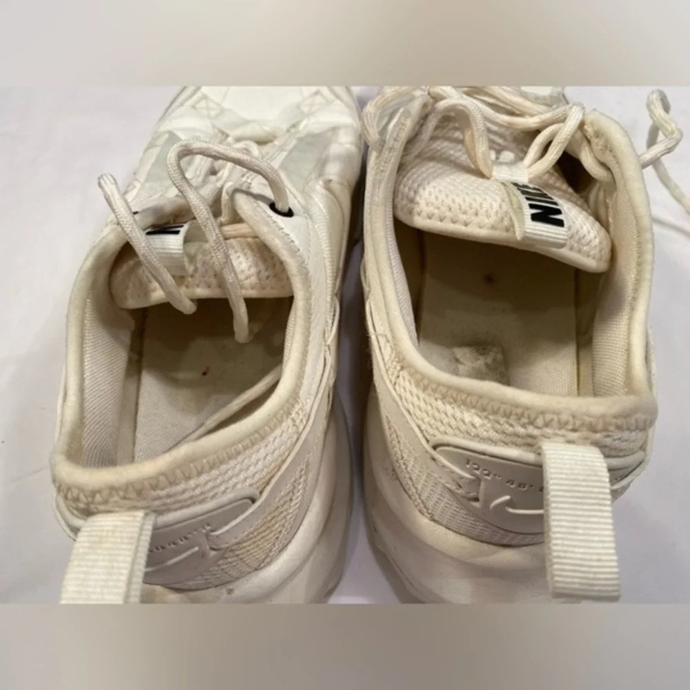 Nike,‎ sz 10 women's